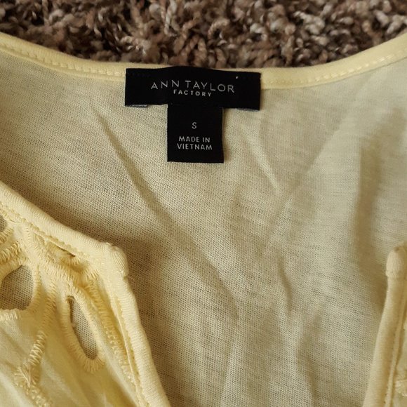 Ann Taylor Factory Size S Yellow NWOT - Picture 2 of 8